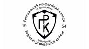Logo des "Regional Professional College Volodymyr" in Schwarz-Weiß mit den Initialen "РПК" im Schild.