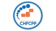 Logo CNFCPP Blau-weisses Logo von CNFCPP: Kreis mit Punkten, Rechtecken und Schrift.