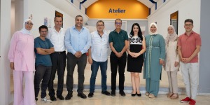 bbw-Projektpersonal posieren mit lokalen Partnern und tunesischen Unternehmensvertretern für das Gruppenbild im Rahmen des ersten Steuerungsmeetings.